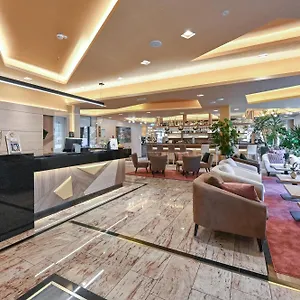 4* Отель Western