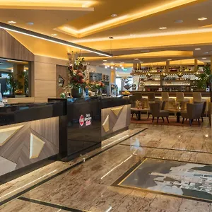 4* Отель Western